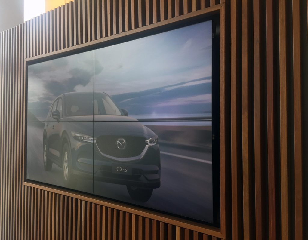 mazda-australia-digital-signage
