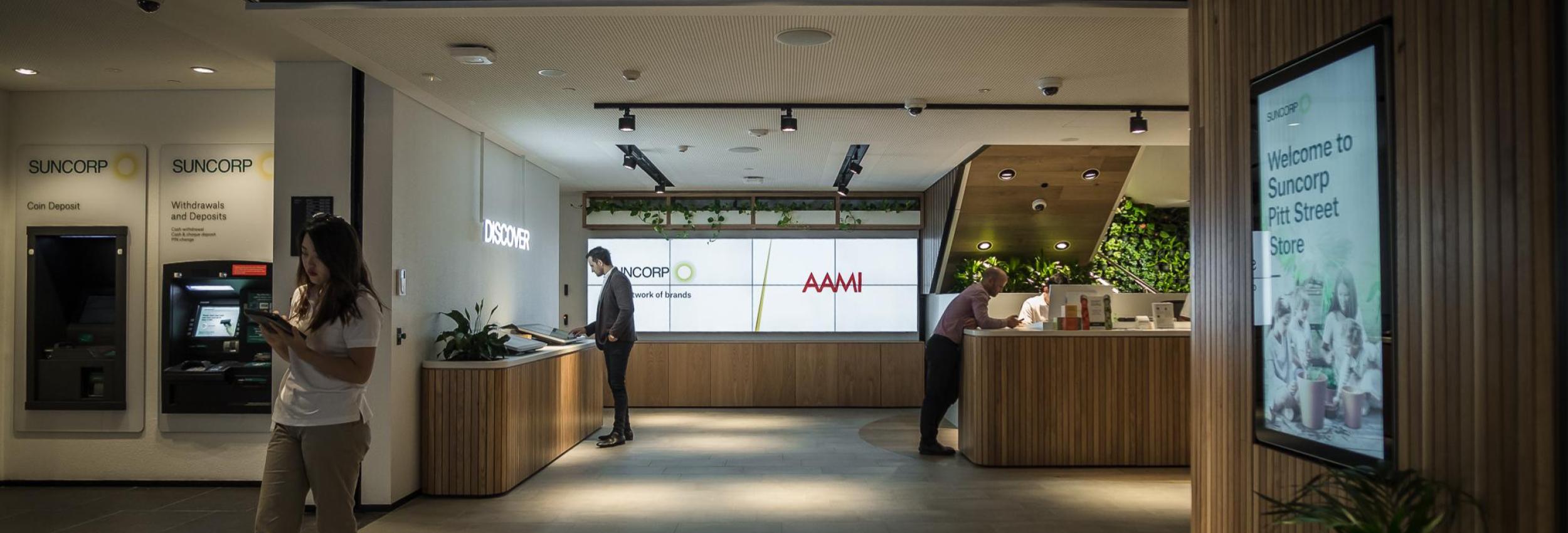 Improving Your Banking Guests' Customer Experience Through Digital Signage Displays