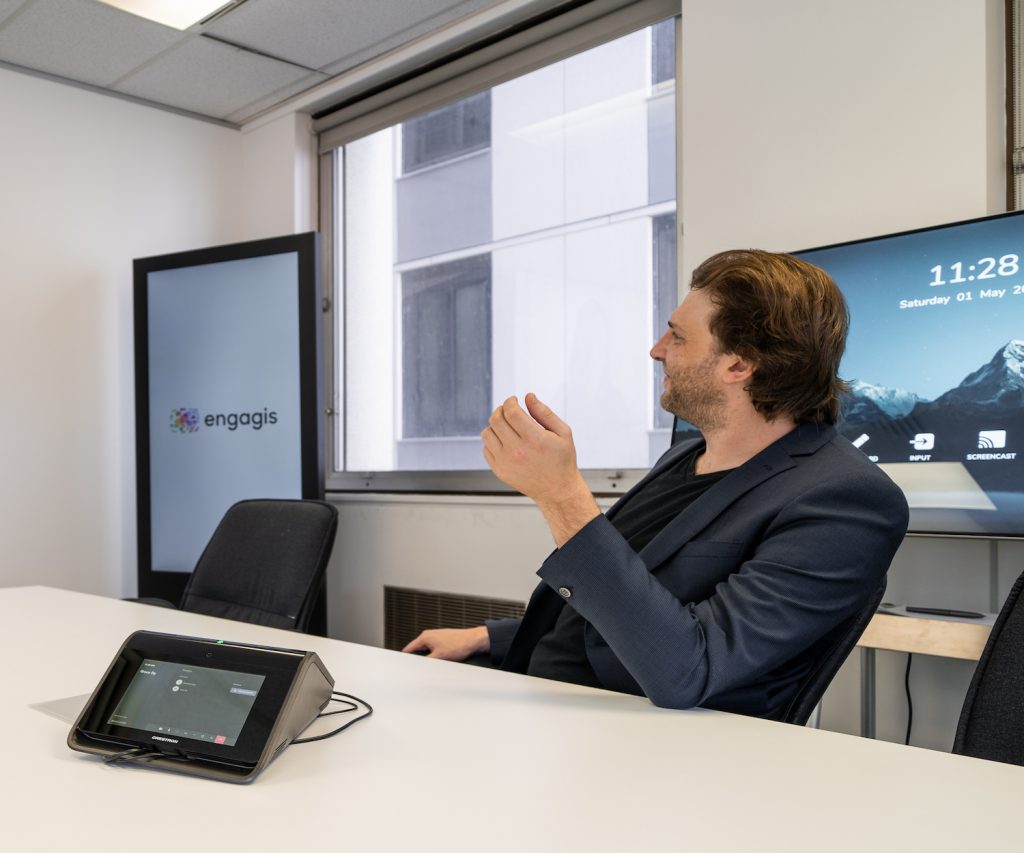 How to Keep Staff Engaged During Meetings 1