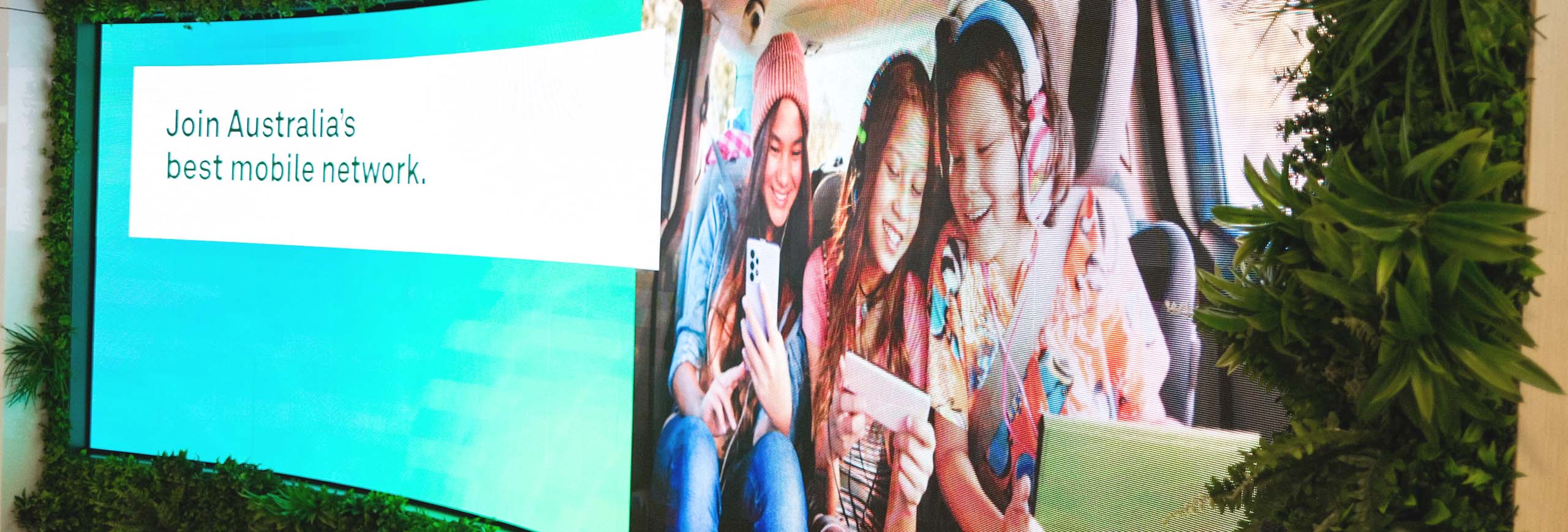 15 Digital Signage Content Ideas That Actually Engage Customers