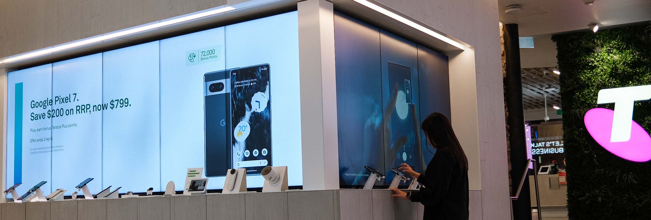 Digital signage at the Telstra Discovery Store
