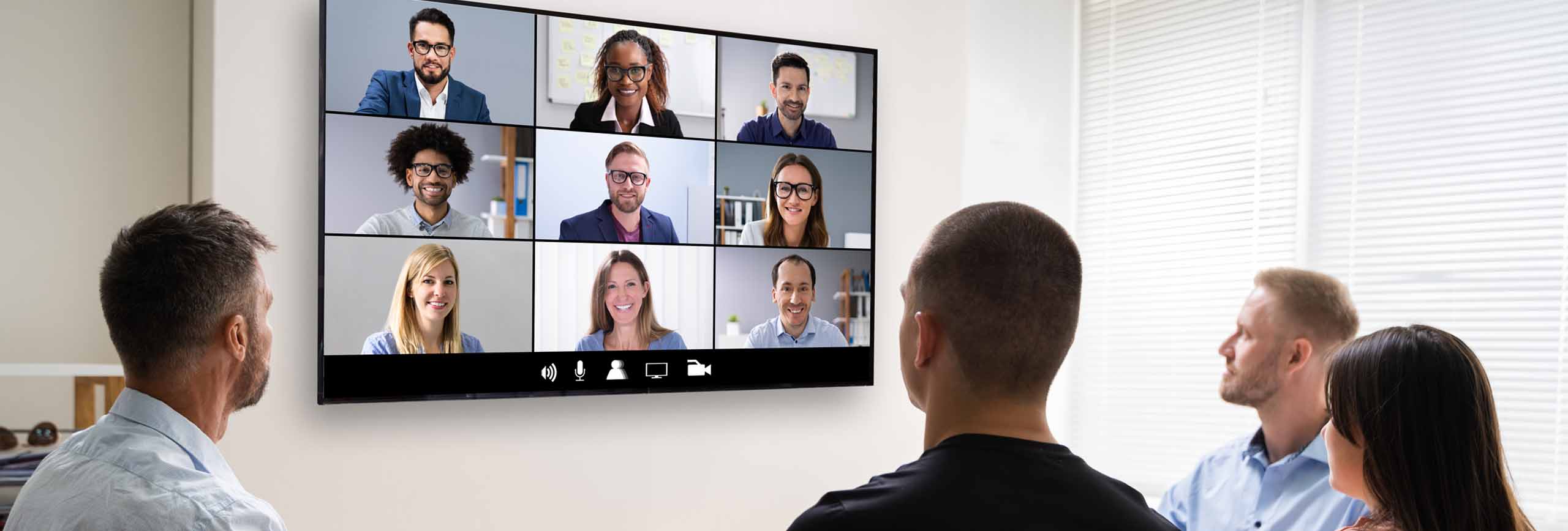 Tech on a Tightrope: Navigating Good and Fast Meeting Rooms