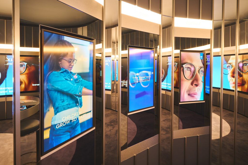 lcd digital signage solutions