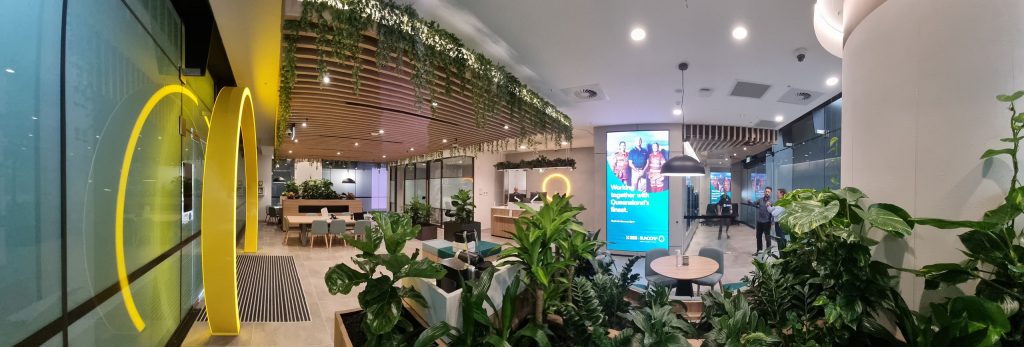 Enhancing Suncorp's flagship and store experience through Digital Signage and Technology